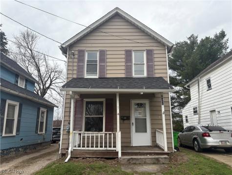 621 Creedmore Avenue Barberton OH 44203
