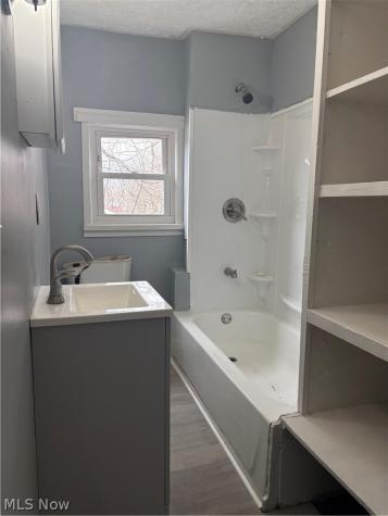 621 Creedmore Avenue Barberton OH 44203