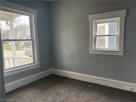 621 Creedmore Avenue Barberton OH 44203