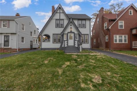 939 Vineshire Road Cleveland Heights OH 44121
