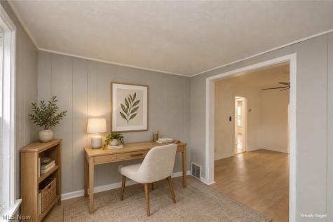 939 Vineshire Road Cleveland Heights OH 44121