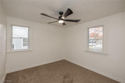 939 Vineshire Road Cleveland Heights OH 44121