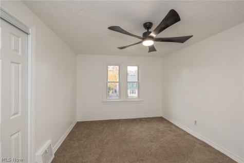939 Vineshire Road Cleveland Heights OH 44121