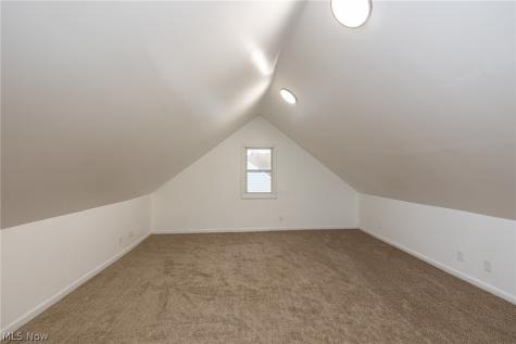 939 Vineshire Road Cleveland Heights OH 44121