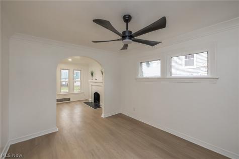 939 Vineshire Road Cleveland Heights OH 44121