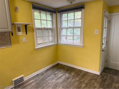 879 Medford Road Cleveland Heights OH 44121