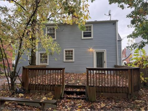879 Medford Road Cleveland Heights OH 44121