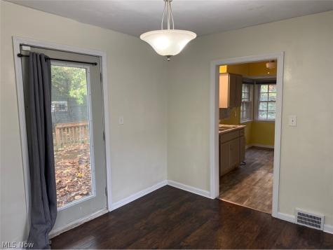 879 Medford Road Cleveland Heights OH 44121
