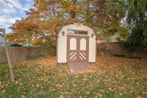 448 Fernwood Avenue Wadsworth OH 44281