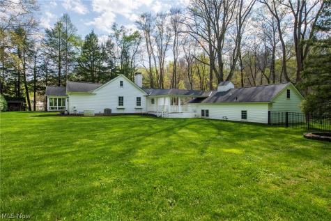7430 Foxboro Road Gates Mills OH 44040