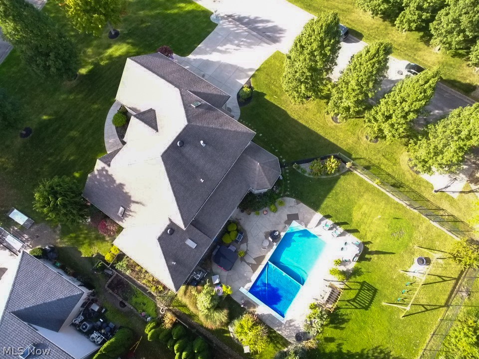 400 Amber Drive SE Warren OH 44484
