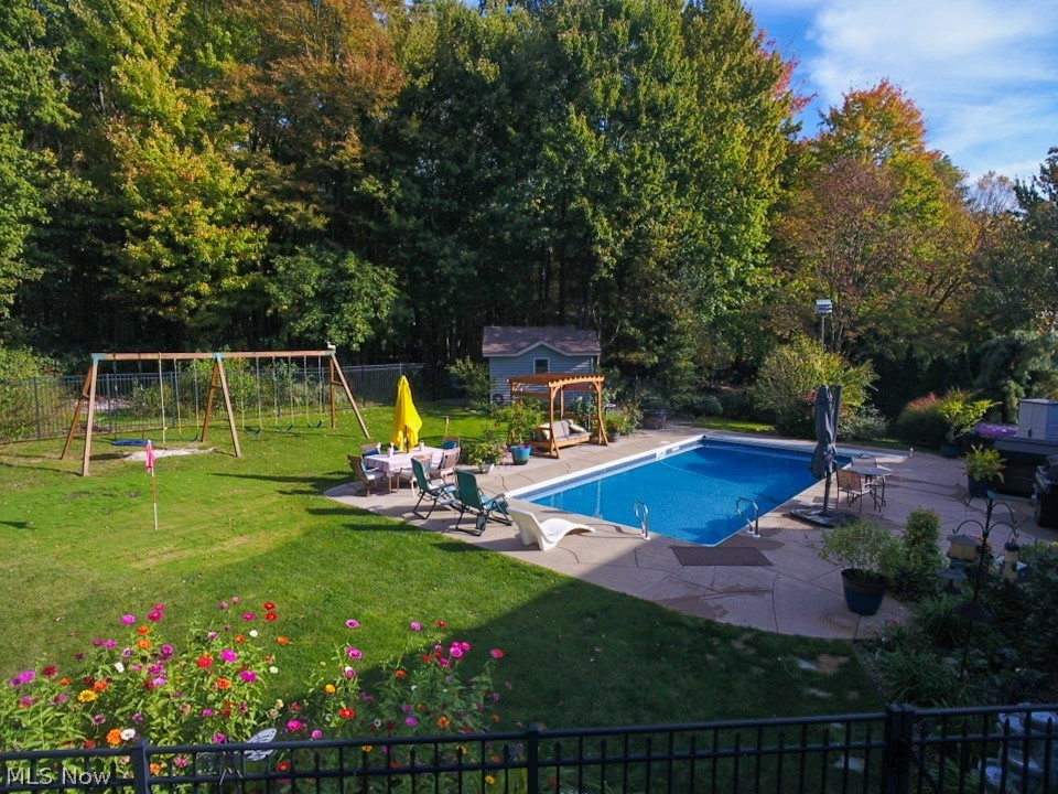 400 Amber Drive SE Warren OH 44484