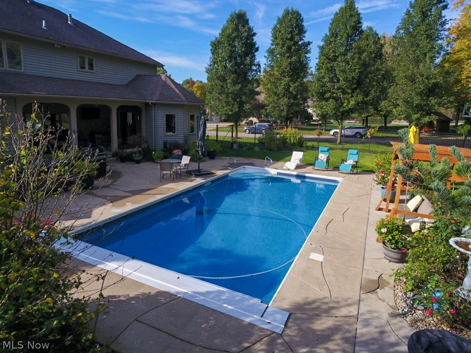 400 Amber Drive SE Warren OH 44484