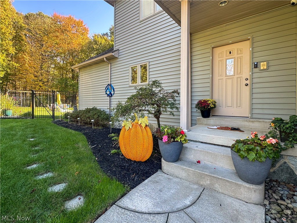 400 Amber Drive SE Warren OH 44484