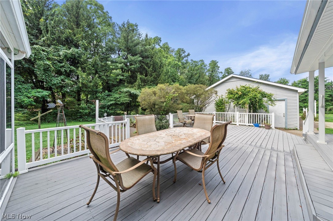 10689 Vaughn Road Mantua OH 44255