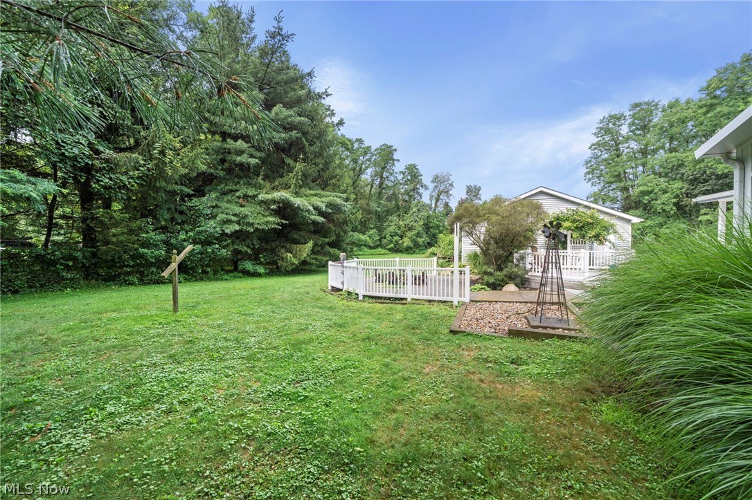 10689 Vaughn Road Mantua OH 44255