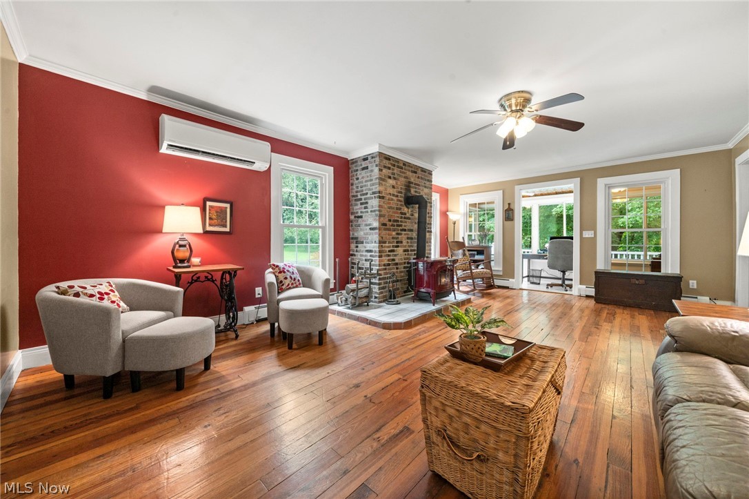 10689 Vaughn Road Mantua OH 44255