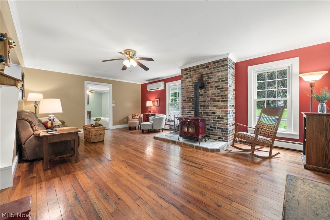 10689 Vaughn Road Mantua OH 44255