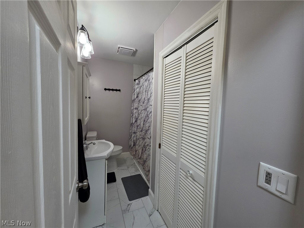 1337 Dennis Way Toronto OH 43964