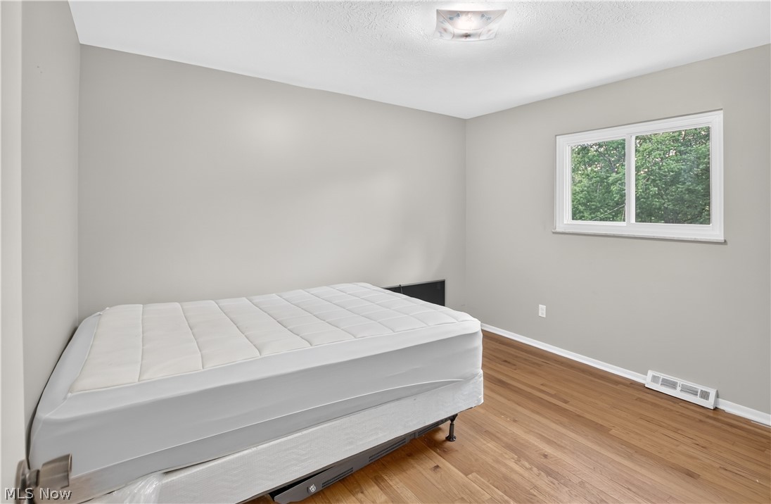 5040 Sandy Hook Drive Parma OH 44134