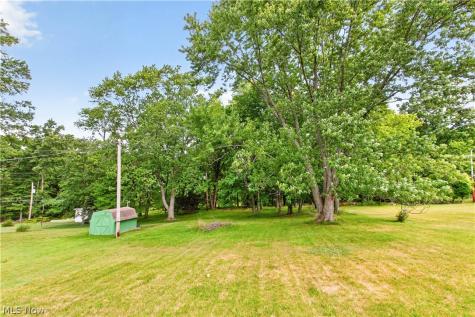 5040 Sandy Hook Drive Parma OH 44134