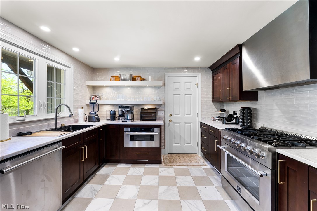 830 Blueberry Hill Drive Canfield OH 44406