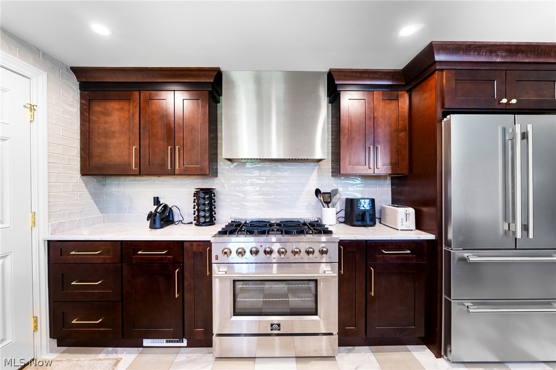 830 Blueberry Hill Drive Canfield OH 44406