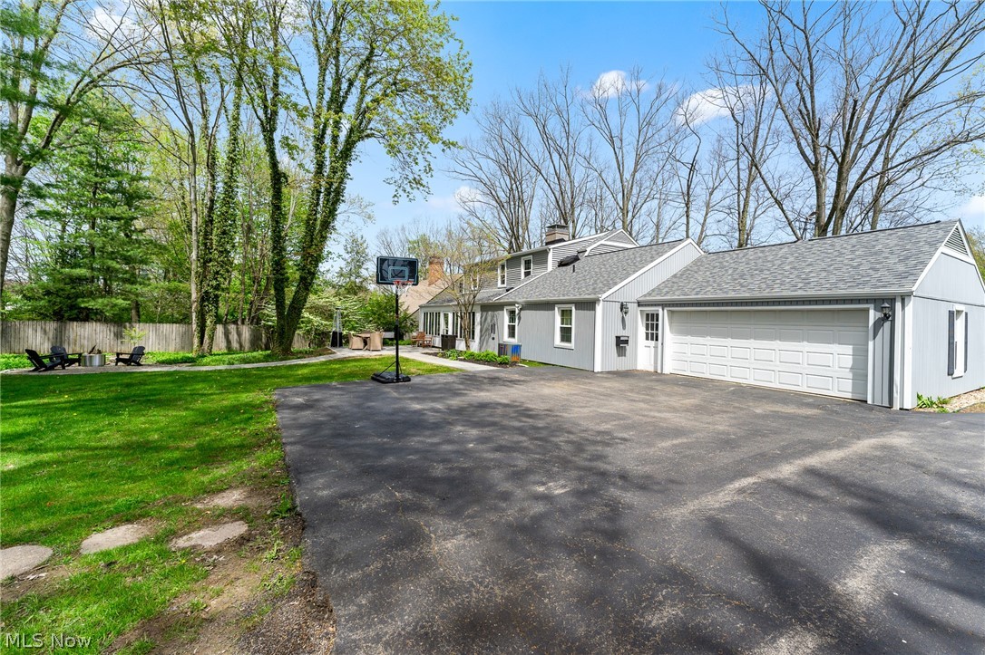 830 Blueberry Hill Drive Canfield OH 44406