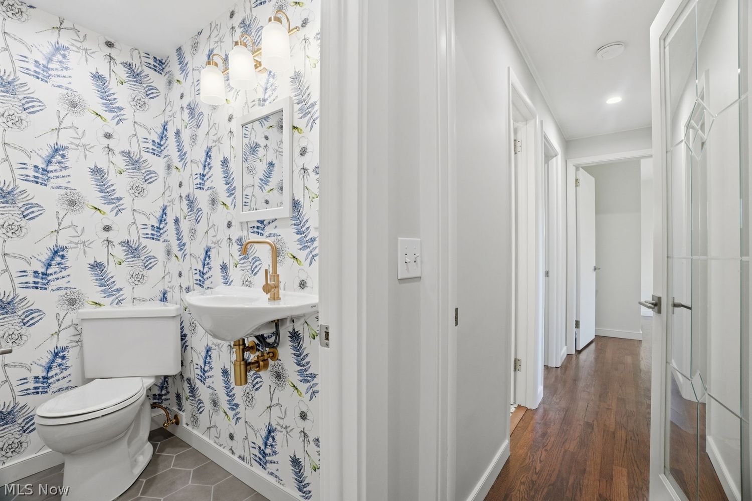 185 High Street Chagrin Falls OH 44022