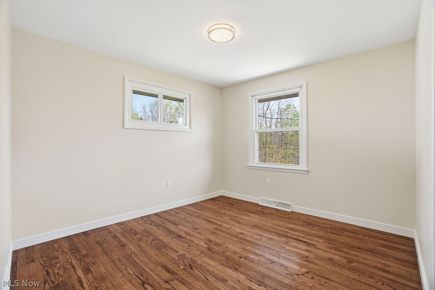 185 High Street Chagrin Falls OH 44022