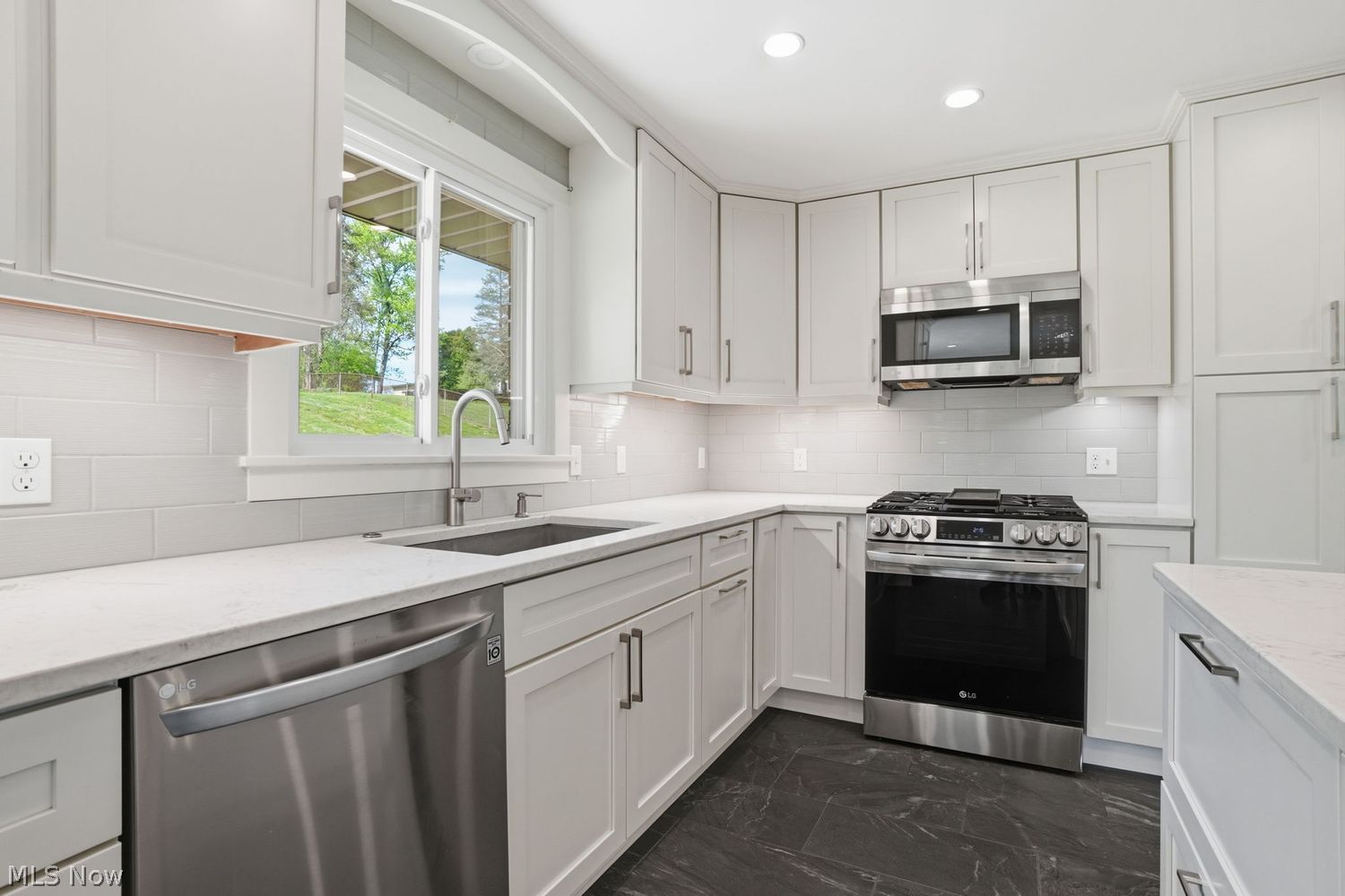 185 High Street Chagrin Falls OH 44022