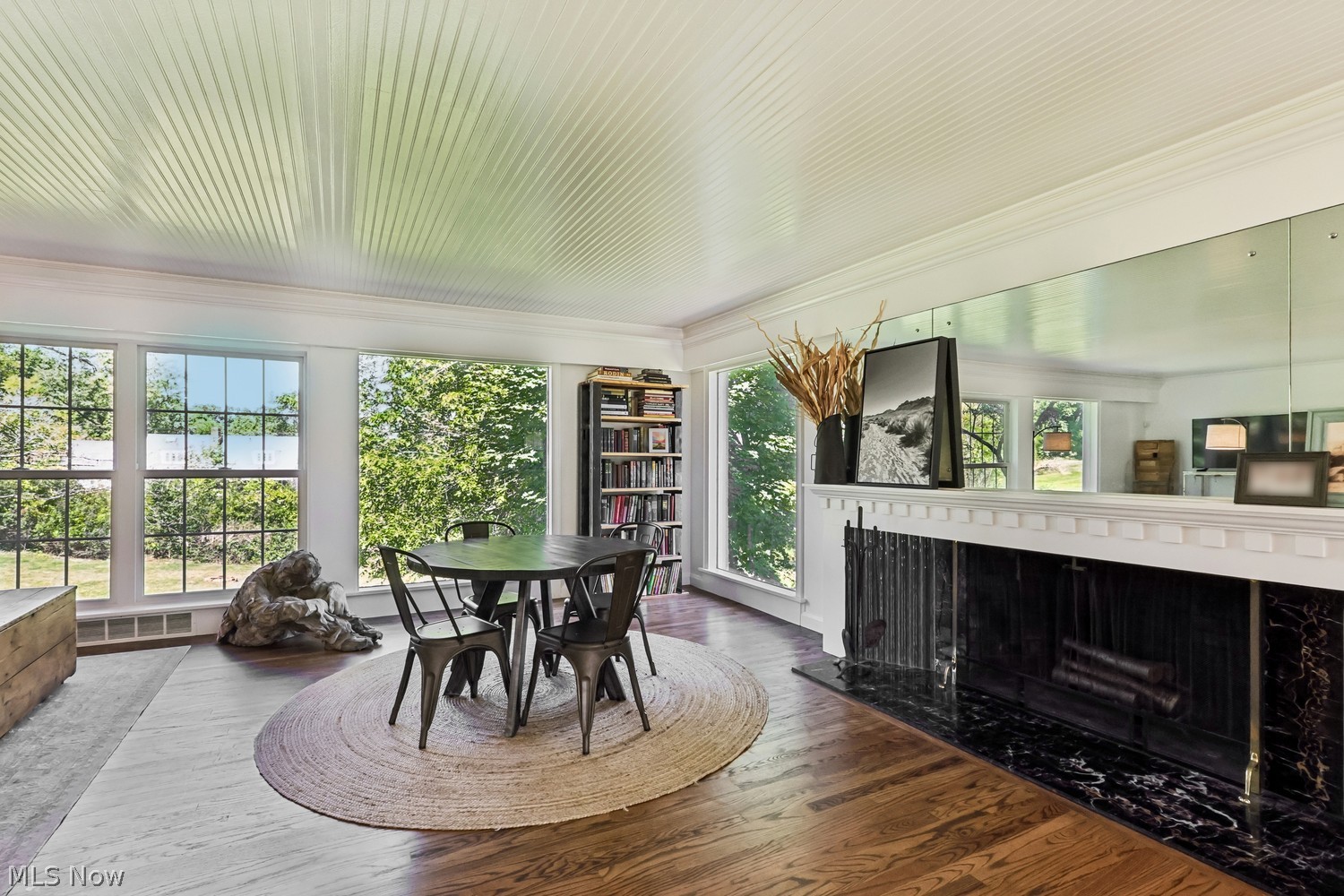 6955 Oakes Road Brecksville OH 44141