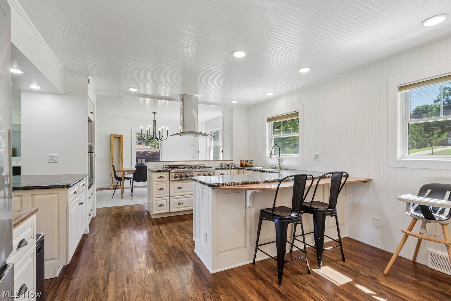 6955 Oakes Road Brecksville OH 44141