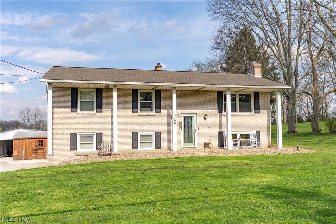 13700 Market Avenue N Hartville OH 44632
