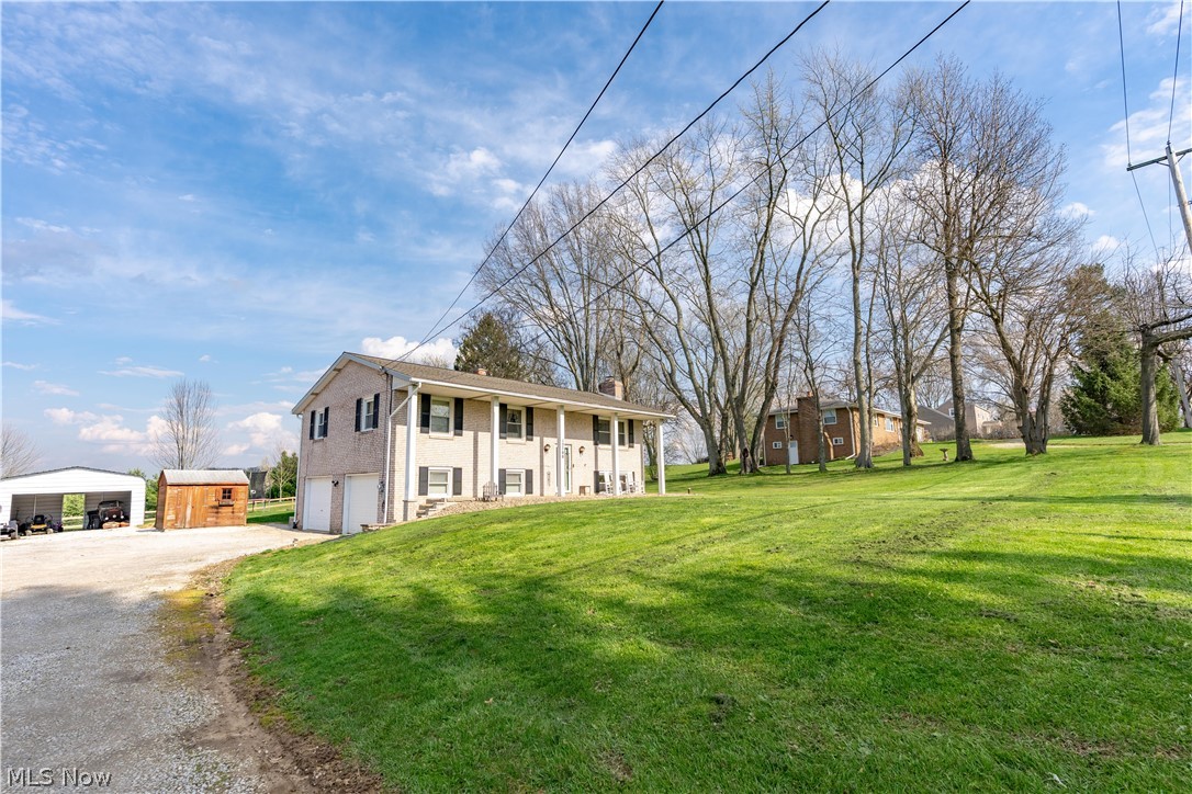 13700 Market Avenue N Hartville OH 44632