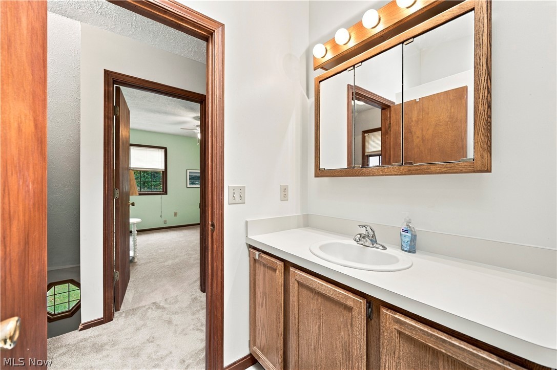 39310 King Edward Court Willoughby OH 44094