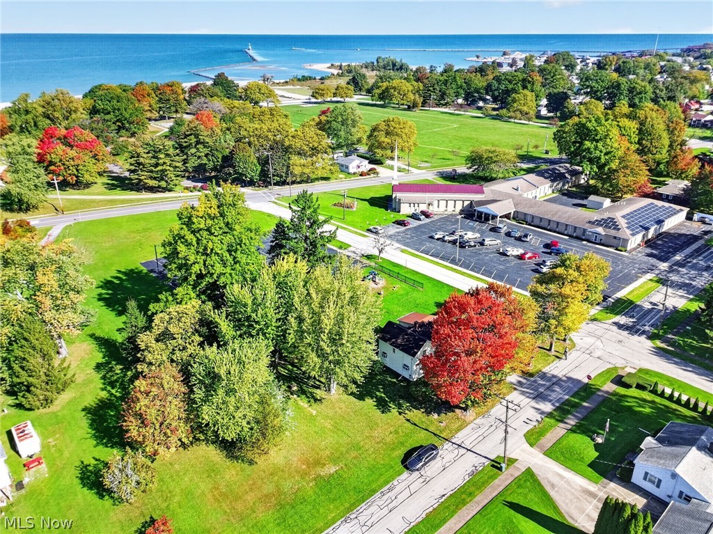472 Detroit Street Conneaut OH 44030