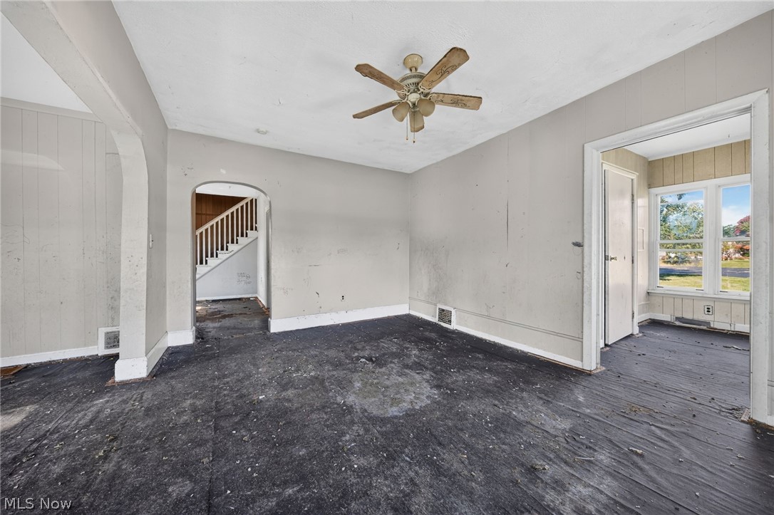 472 Detroit Street Conneaut OH 44030
