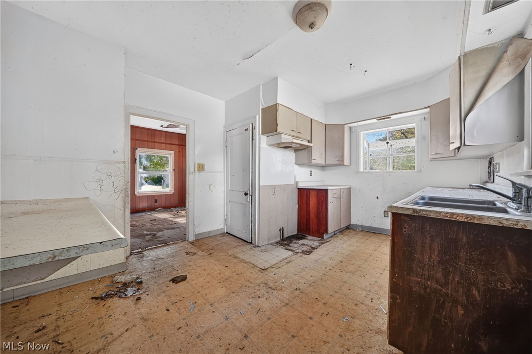 472 Detroit Street Conneaut OH 44030