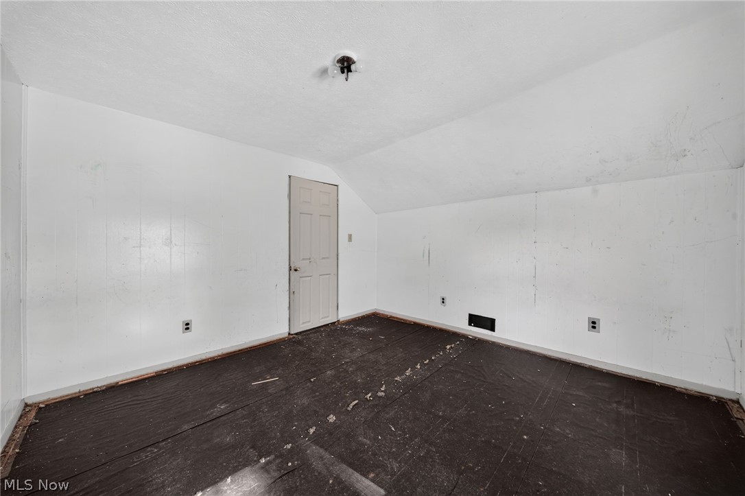 472 Detroit Street Conneaut OH 44030