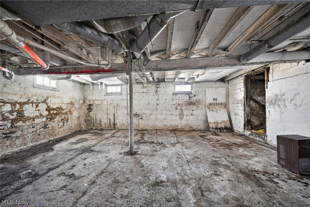 472 Detroit Street Conneaut OH 44030
