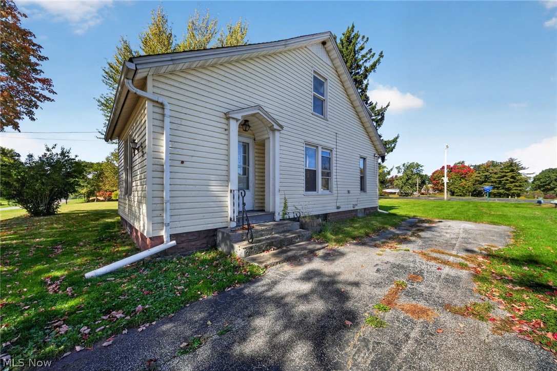 472 Detroit Street Conneaut OH 44030