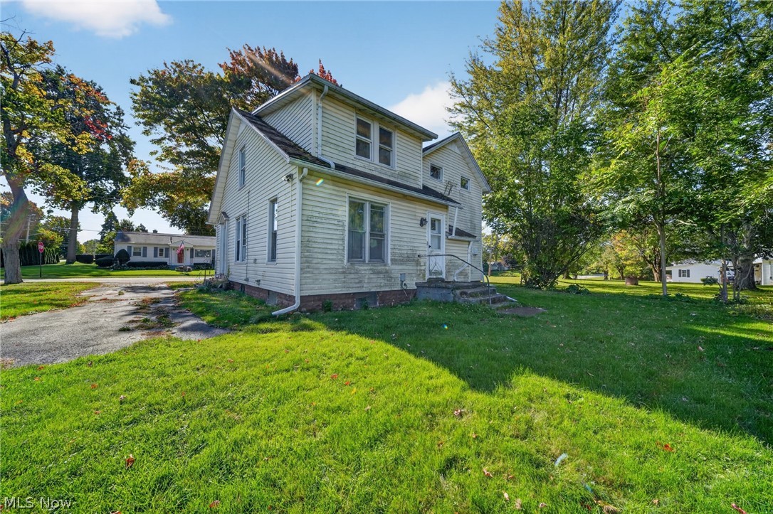 472 Detroit Street Conneaut OH 44030