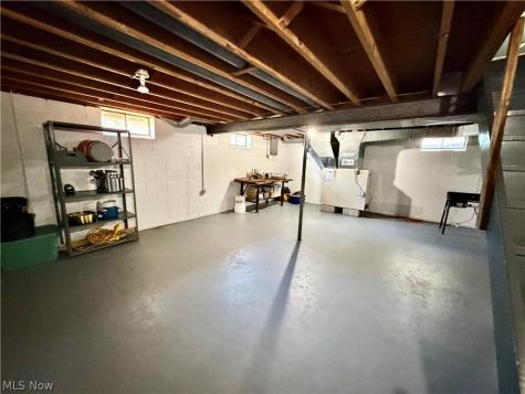 15131 Tavern Road Burton OH 44021