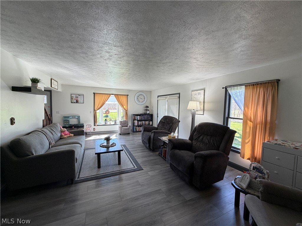 15131 Tavern Road Burton OH 44021