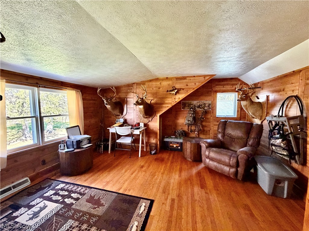 15131 Tavern Road Burton OH 44021