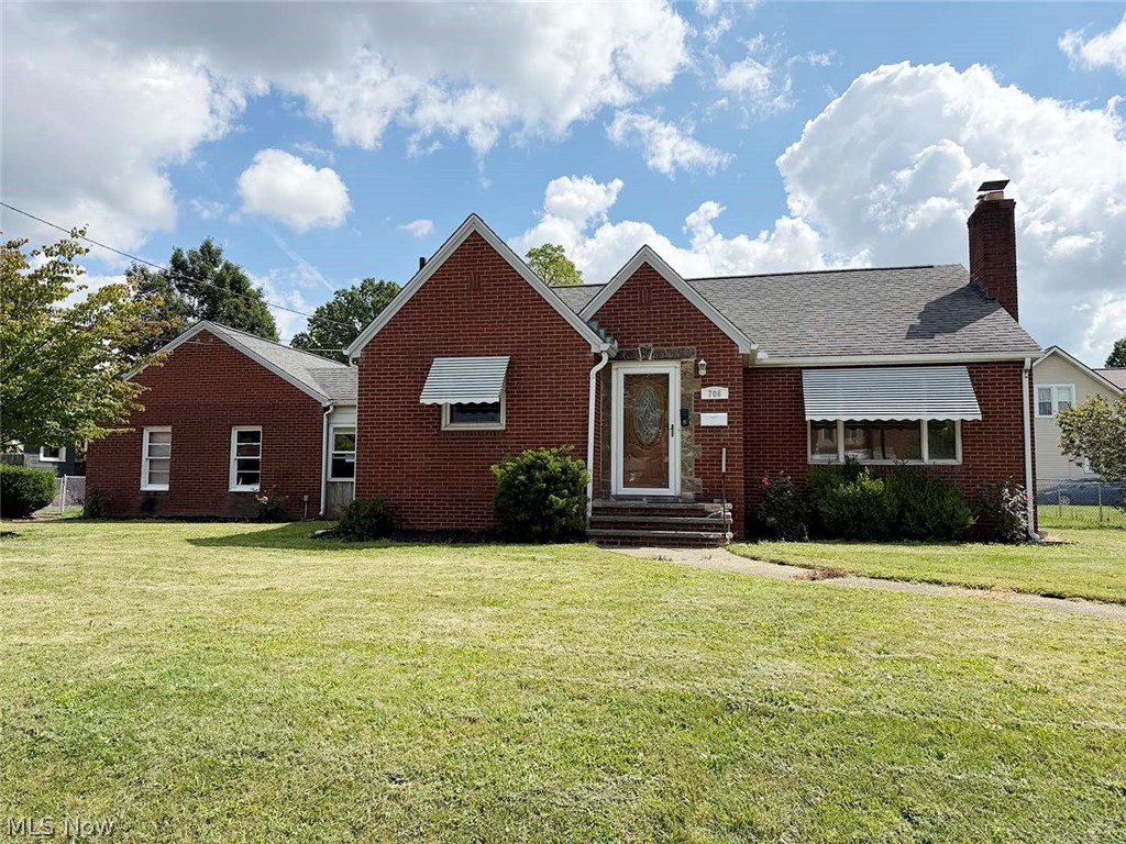 706 Broad Avenue NW Canton OH 44708