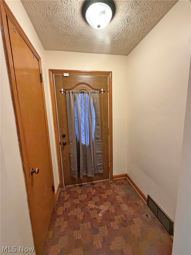 706 Broad Avenue NW Canton OH 44708