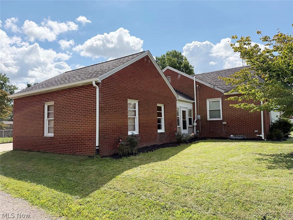 706 Broad Avenue NW Canton OH 44708