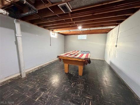 706 Broad Avenue NW Canton OH 44708